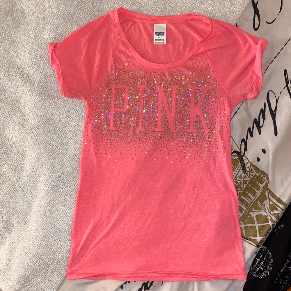 VS PINK Tee